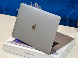 MacBook Pro 15 Retina 2019 (Core i7 9750H/16Gb Ram/512Gb SSD/Radeon Pro 555X/15.4" Retina) foto 9