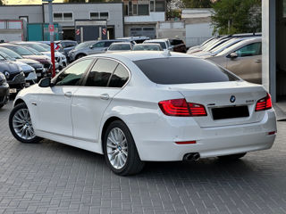 BMW 5 Series foto 3