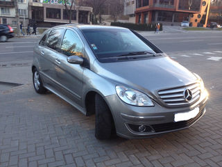 Mercedes B Class foto 2