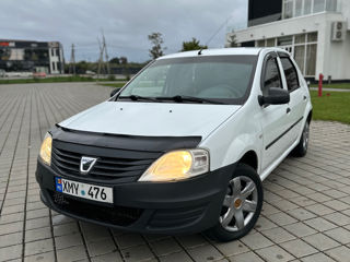 Dacia Logan foto 2