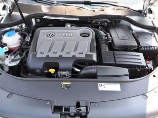 Volkswagen Passat foto 1