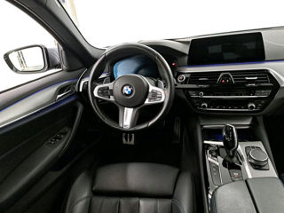 BMW 5 Series foto 5