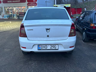 Dacia Logan foto 2