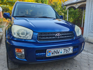 Toyota Rav 4 foto 1