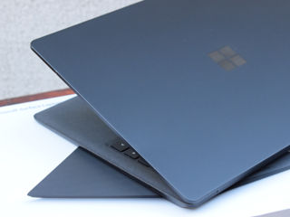 Microsoft Surface Laptop 2/ Core I5 8250U/ 8Gb Ram/ 256Gb SSD/ 13.3" PixelSense Touch!!! foto 11