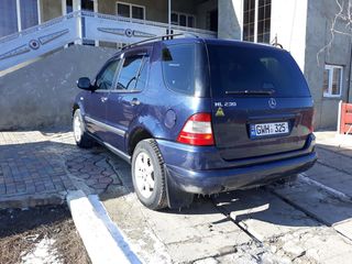 Mercedes ML Class foto 1