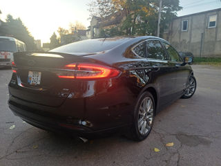 Ford Fusion foto 4