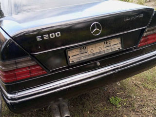 Mercedes  S 124