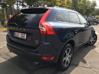 Volvo XC60 foto 2