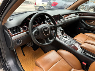 Audi A8 foto 9