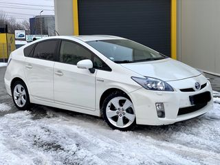 Toyota Prius foto 1