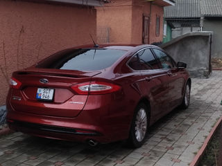 Ford Fusion foto 4