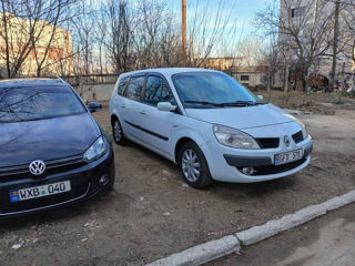 Renault Grand Scenic foto 2