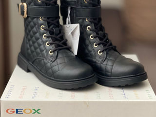 Botine pentru fete marca Geox