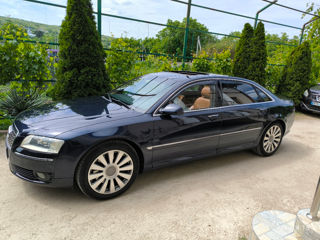 Audi A8 foto 1