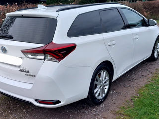 Toyota Auris foto 3