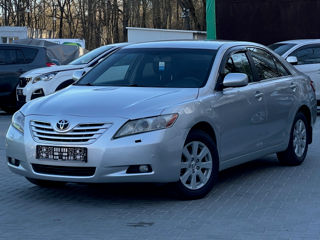 Toyota Camry foto 1