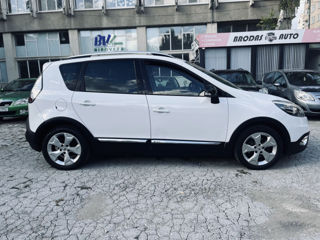 Renault Scenic foto 1