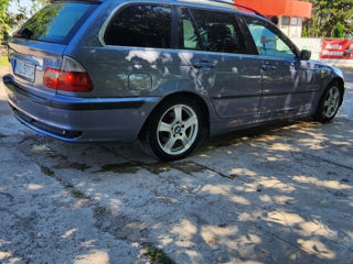 BMW 3 Series Touring foto 5