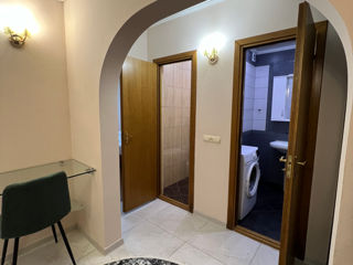 Apartament cu 2 camere, 56 m², Centru, Chișinău foto 8