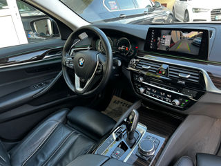 BMW 5 Series foto 18