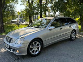 Mercedes C-Class