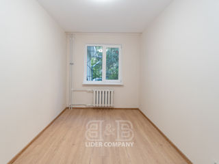 Apartament cu 3 camere, 92 m², Botanica, Chișinău foto 7