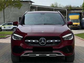 Mercedes GLA foto 2