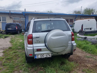 Toyota Rav 4 foto 4