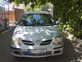 Nissan Almera Tino