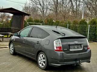 Toyota Prius chirie hybrid ,econom,ieftin /rent /прокат foto 3