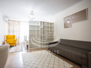 Apartament cu 2 camere, 75 m², Buiucani, Chișinău foto 3