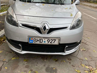 Renault Grand Scenic foto 2