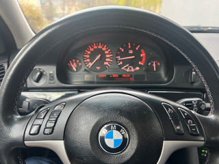 BMW 5 Series foto 4