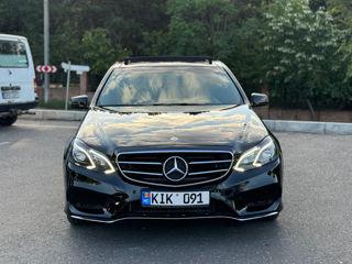 Mercedes E-Class foto 2