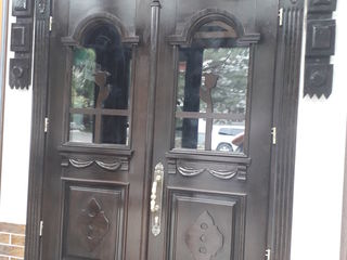 Входные и межкомнатные двери из массива дерева, козырьки. Usi din lemn masiv,copertine foto 15