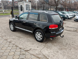 Volkswagen Touareg foto 8