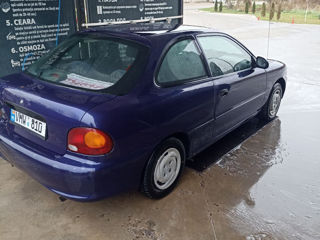 Hyundai Accent foto 5