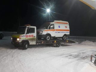 Comanda Evacuator Chisinau si suburbii 24/24!!! foto 7