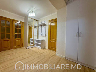 Apartament cu 2 camere, 62 m², Buiucani, Chișinău foto 4