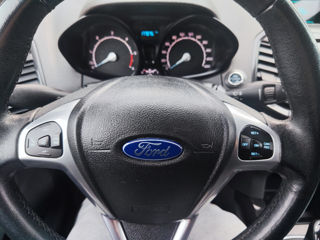 Ford EcoSport foto 8