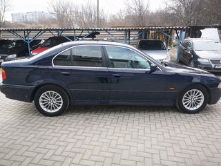 BMW 5 Series foto 5