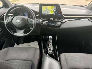 Toyota C-HR foto 6