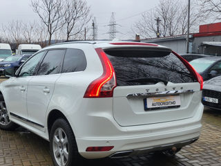 Volvo XC60 foto 2