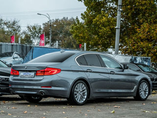 BMW 5 Series foto 5