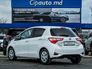 Toyota Yaris foto 2