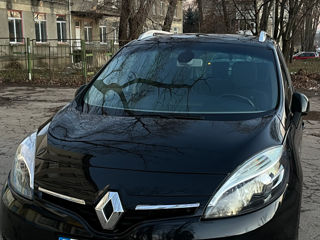 Renault Grand Scenic foto 2