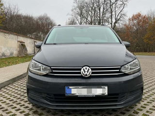 Volkswagen Touran foto 2