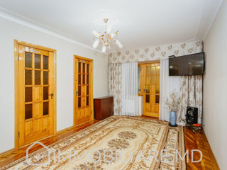 Apartament cu 2 camere, 96 m², Telecentru, Chișinău foto 2