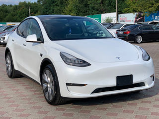 Tesla Model Y foto 3